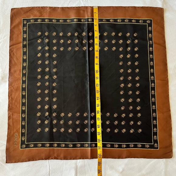Vintage Gucci Silk Scarf Black and Brown Turtle Motif - Picture 6 of 8